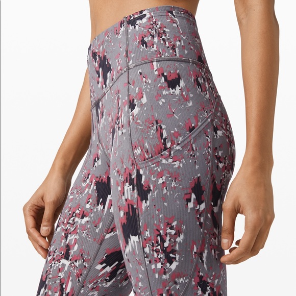 ❤️ Lululemon fast & free 25” print legging Size 2 Floral Flux Multi NWT - Picture 4 of 9